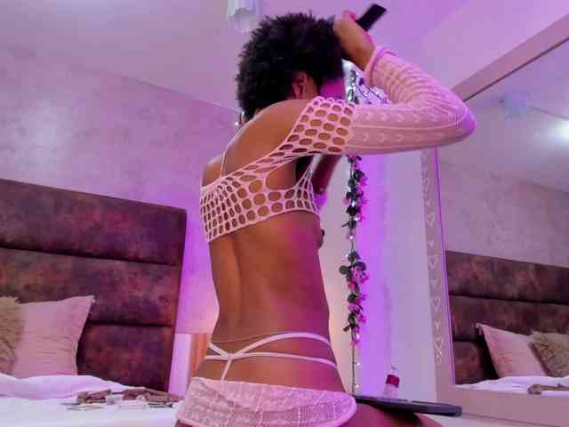 AnnieSanz Live Webcam on BongaCams