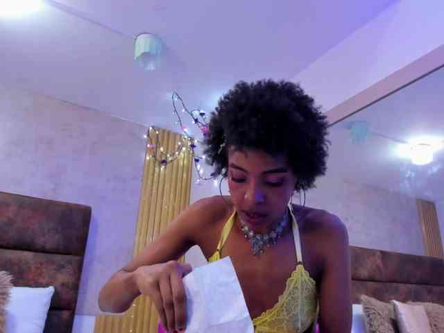 AnnieSanz webcam