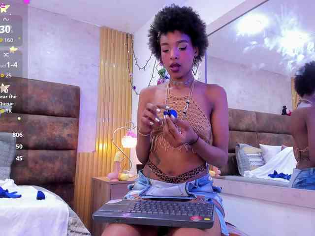 AnnieSanz webcam