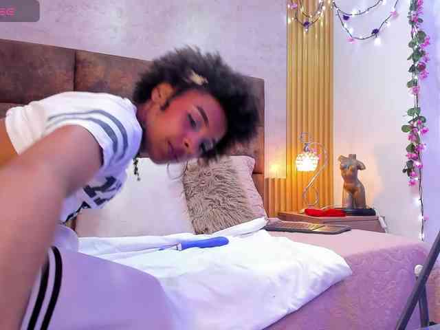 AnnieSanz webcam