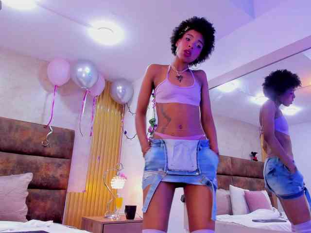 AnnieSanz webcam