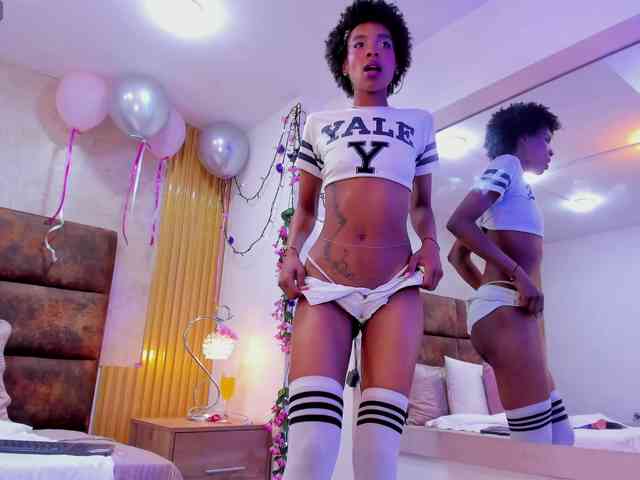 AnnieSanz webcam