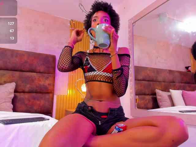 AnnieSanz webcam