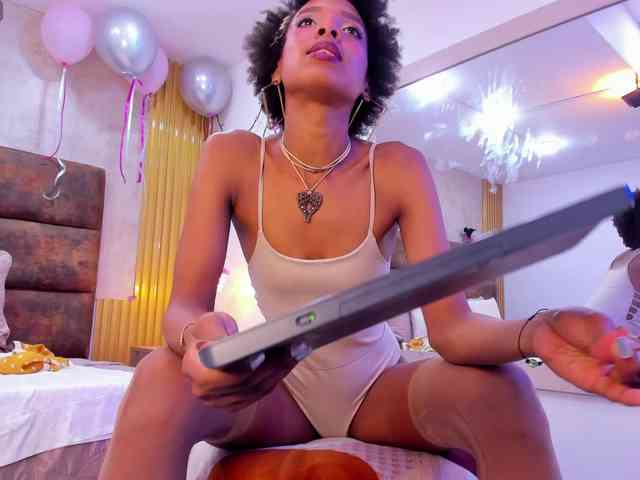 AnnieSanz webcam