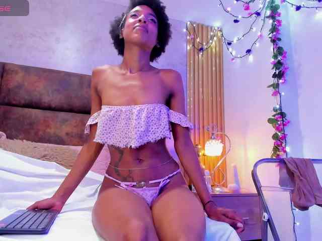 AnnieSanz webcam