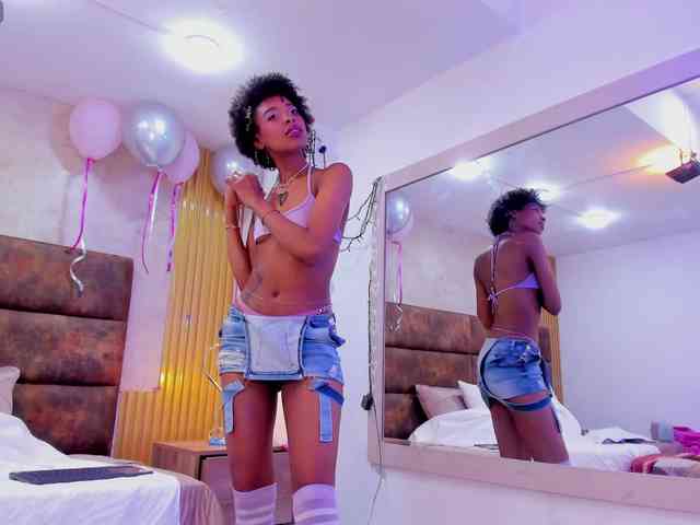AnnieSanz webcam