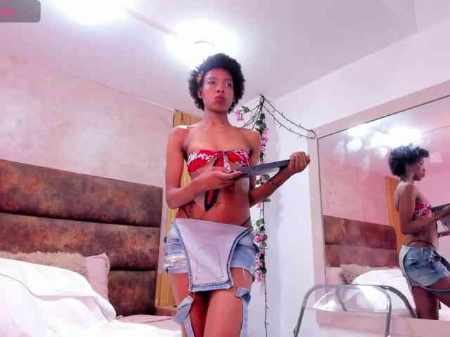 AnnieSanz webcam