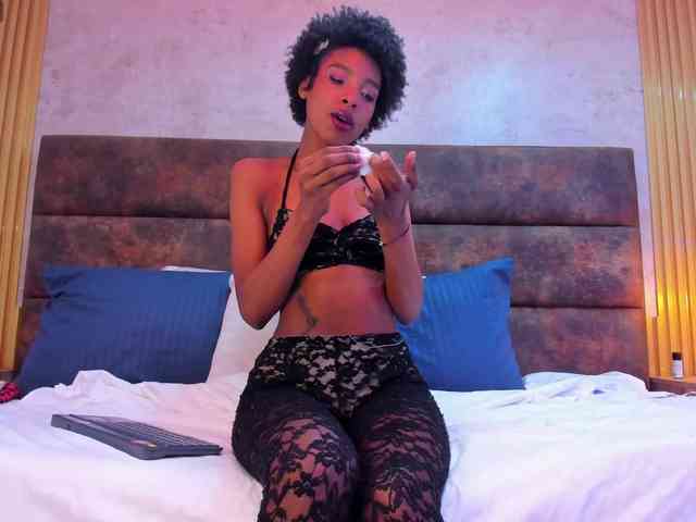 AnnieSanz webcam