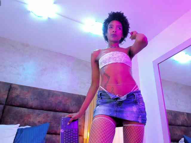 AnnieSanz webcam