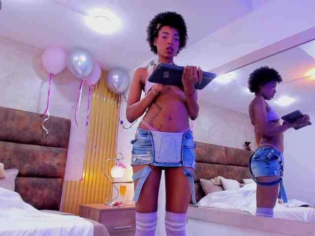 AnnieSanz webcam