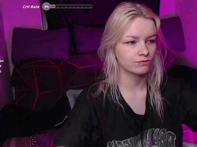 CherryNight666 webcam