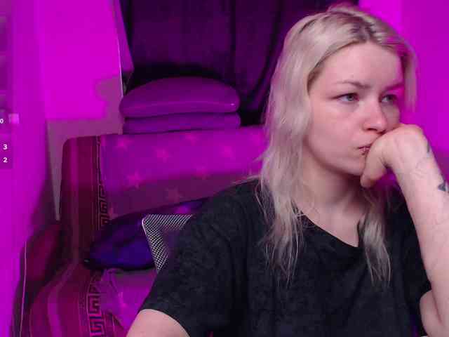 CherryNight666 webcam