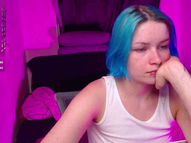 CherryNight666 webcam