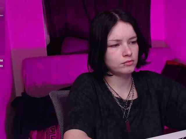 CherryNight666 webcam