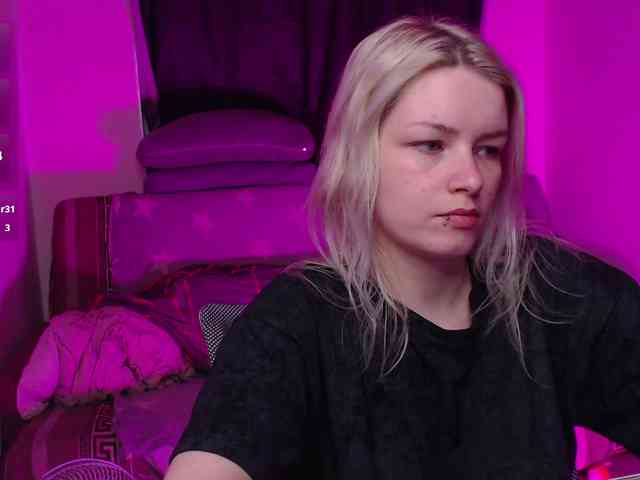 CherryNight666 webcam