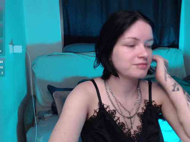 CherryNight666 webcam