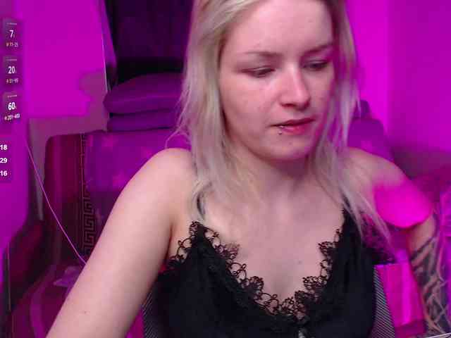 CherryNight666 webcam