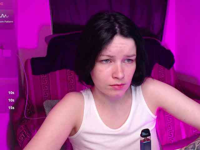 CherryNight666 webcam