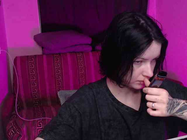 CherryNight666 webcam