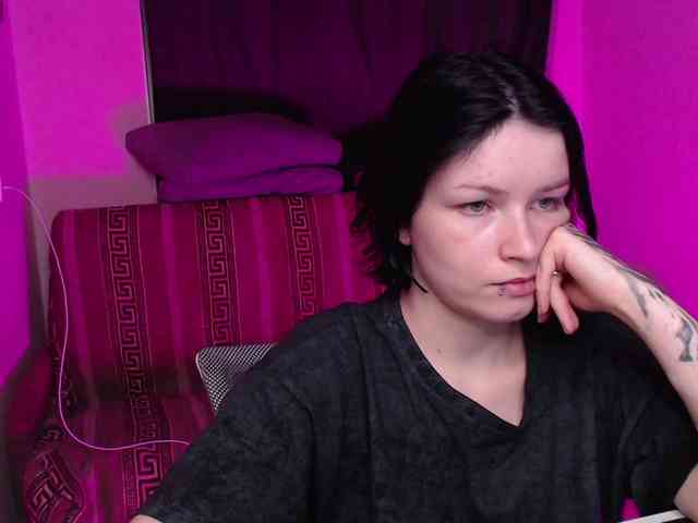 CherryNight666 webcam