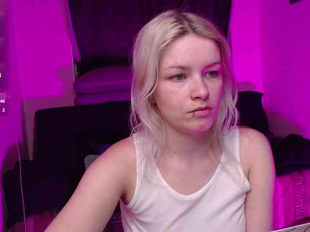 CherryNight666 webcam
