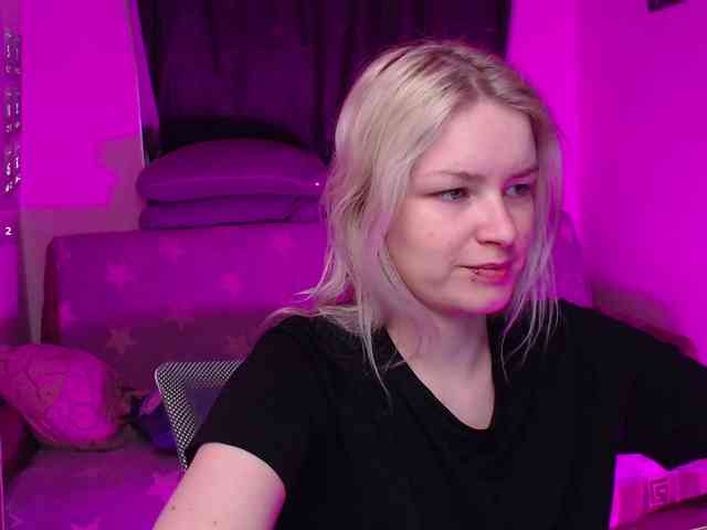 CherryNight666 webcam