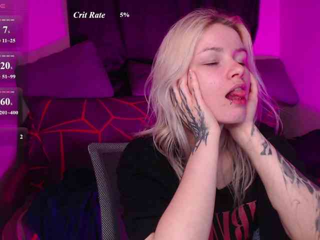 CherryNight666 webcam