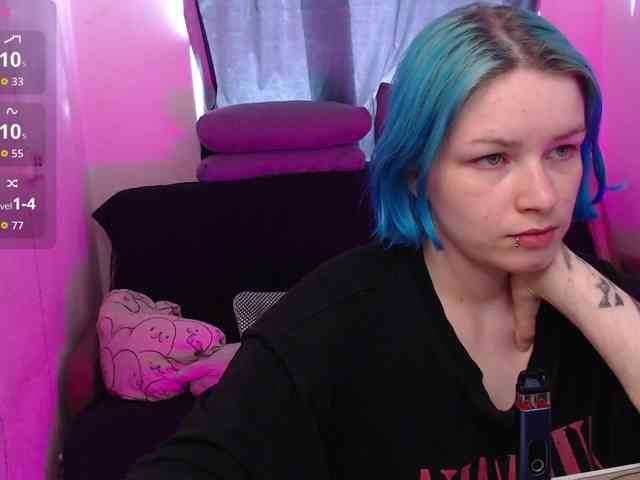 CherryNight666 webcam