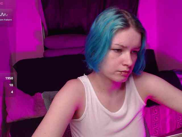 CherryNight666 webcam