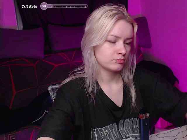 CherryNight666 webcam