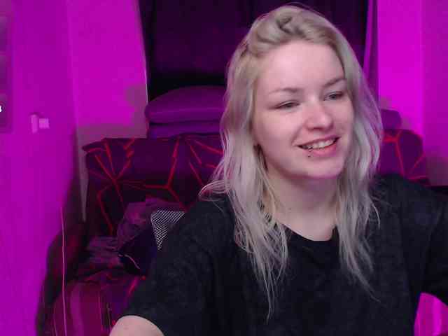 CherryNight666 webcam