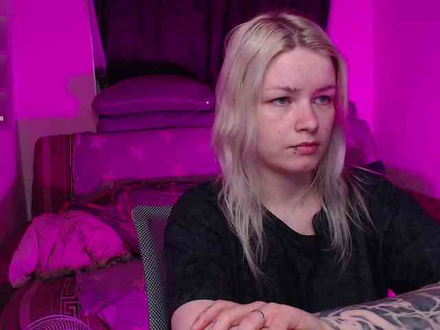 CherryNight666 webcam