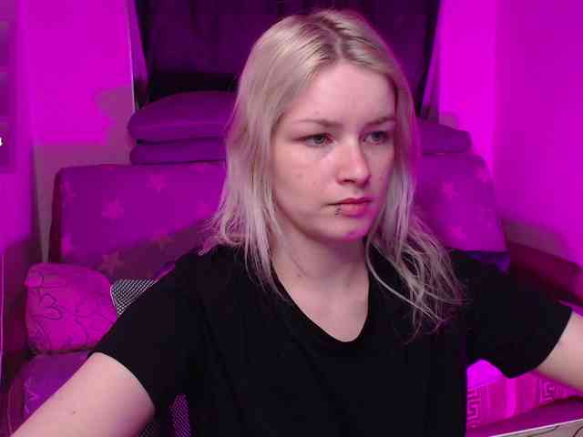 CherryNight666 webcam