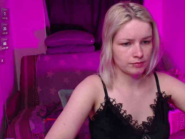 CherryNight666 webcam