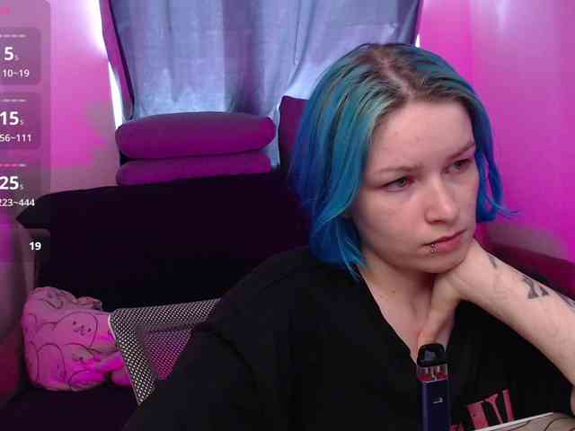 CherryNight666 webcam