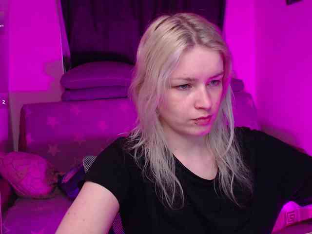 Modella: CherryNight666