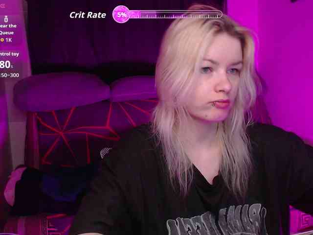 CherryNight666 webcam