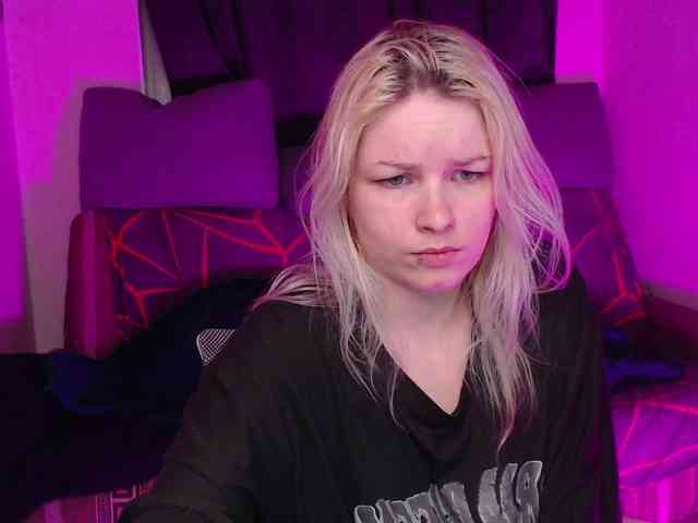 CherryNight666 webcam