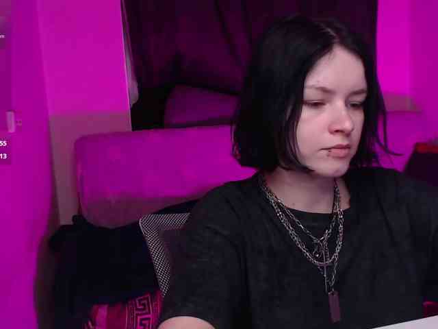 CherryNight666 webcam
