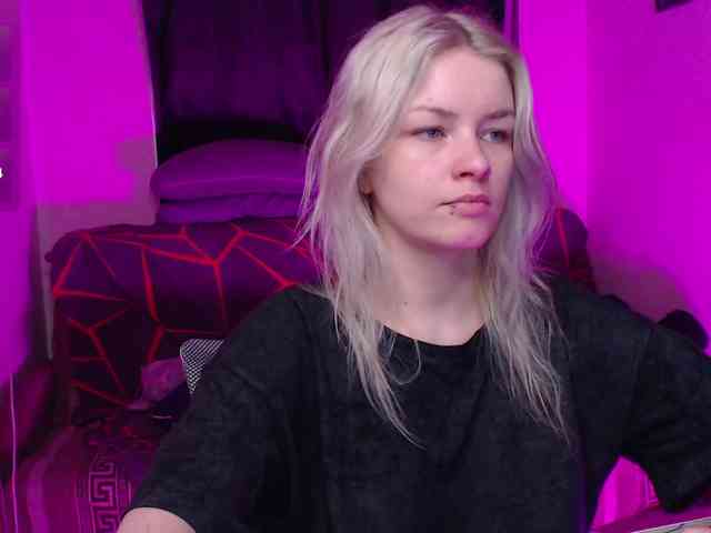 CherryNight666 webcam
