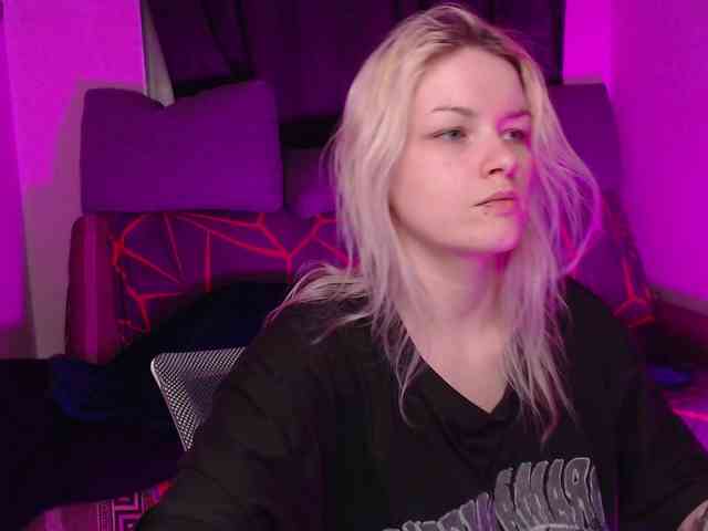 CherryNight666 webcam