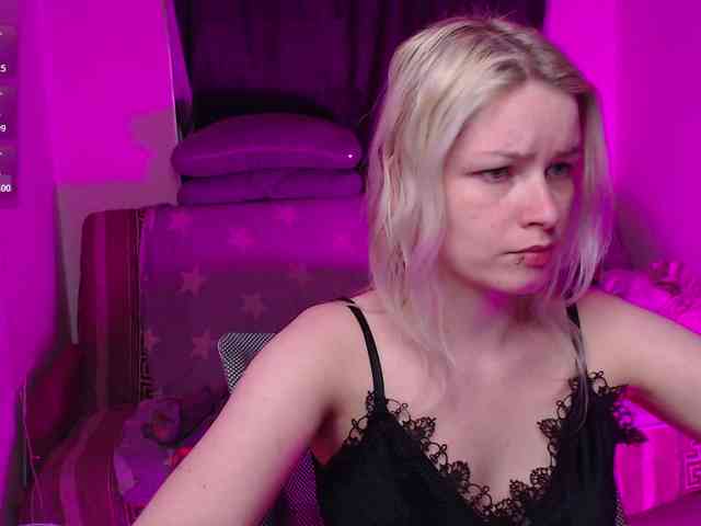 CherryNight666 webcam