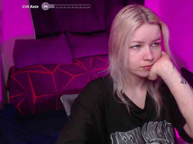 CherryNight666 webcam