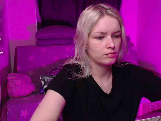 CherryNight666 webcam