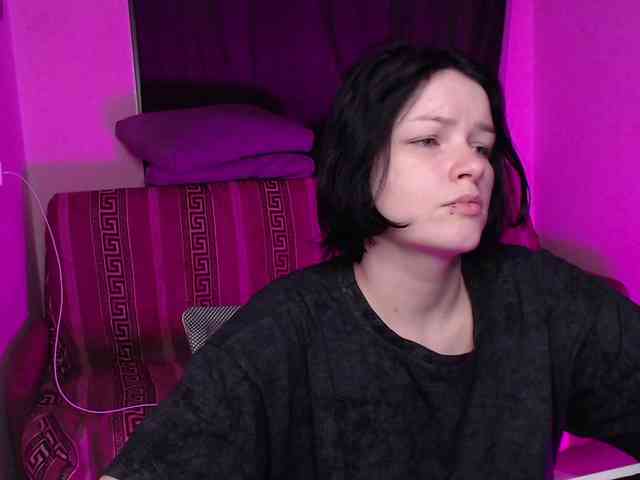 CherryNight666 webcam