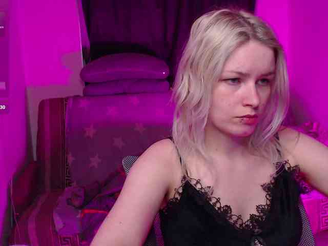 CherryNight666 webcam