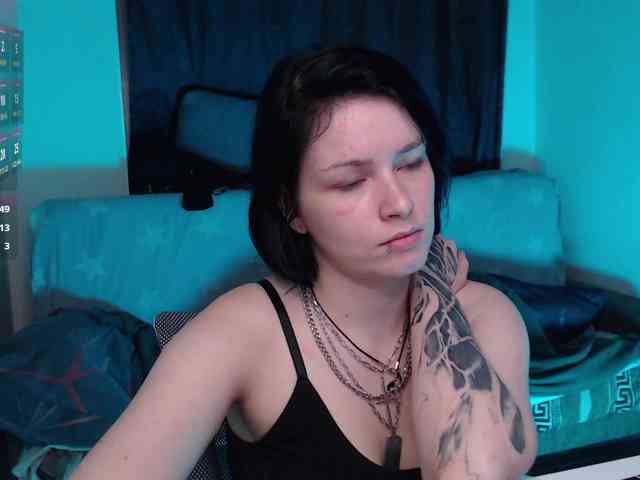 CherryNight666 webcam
