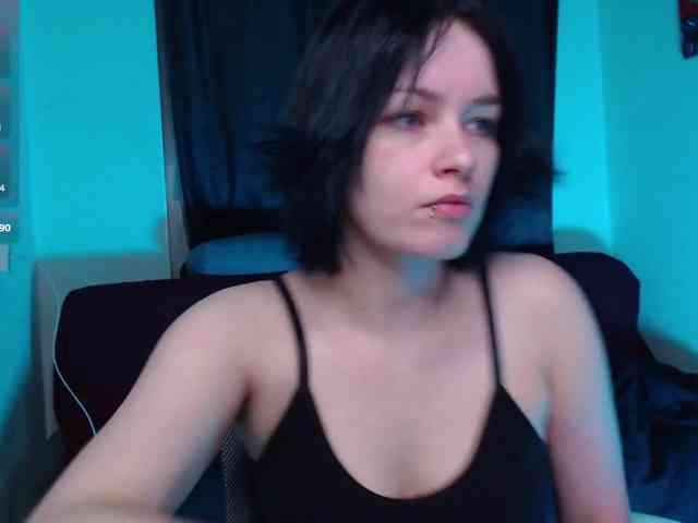CherryNight666 webcam