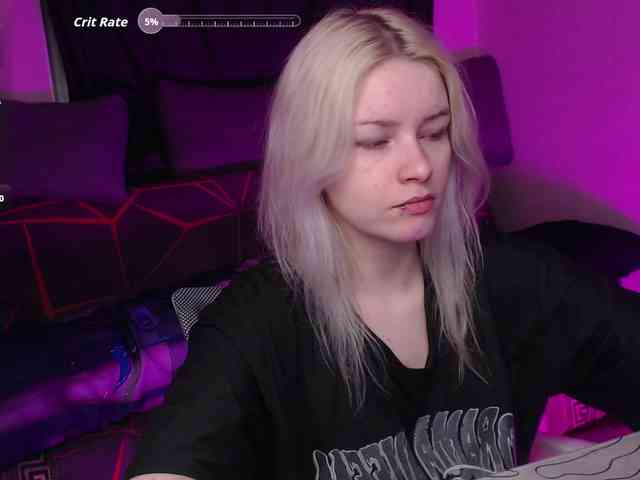 CherryNight666 webcam