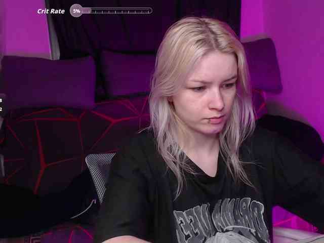 CherryNight666 webcam